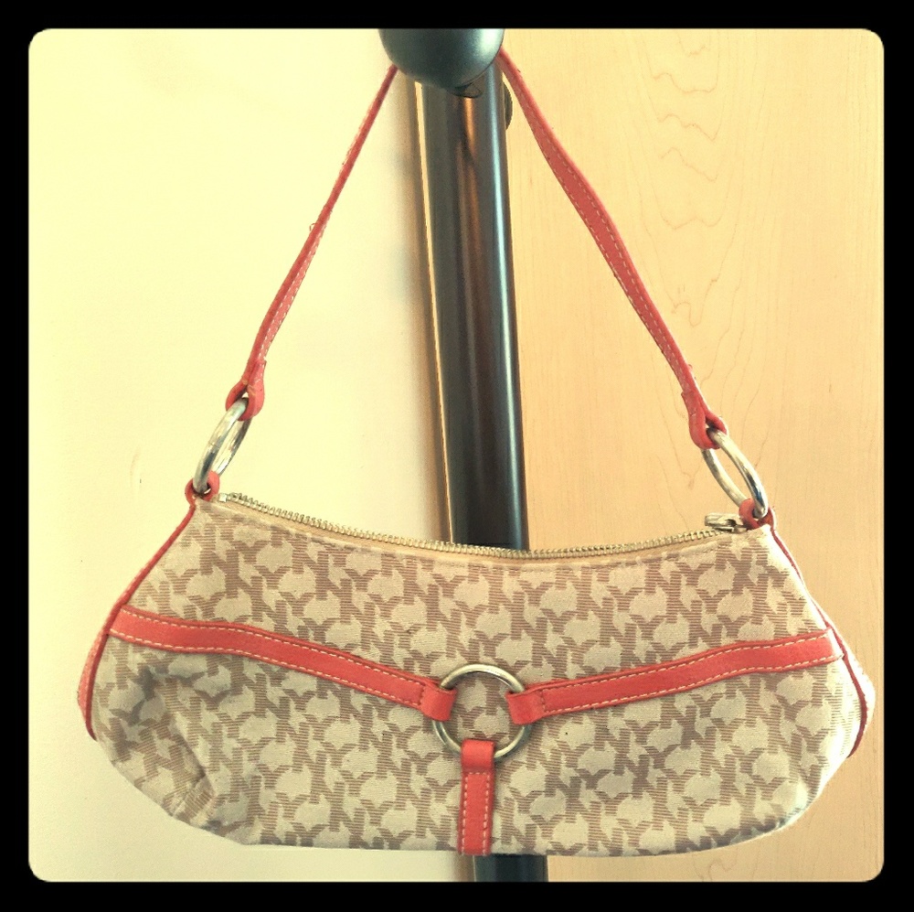 ❤️ Make an Offer❤️New York & Company Purse